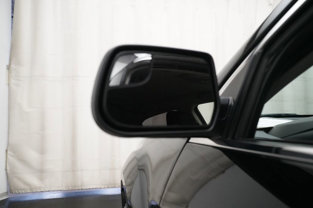 Used 2013 Chevrolet Equinox LS image 23