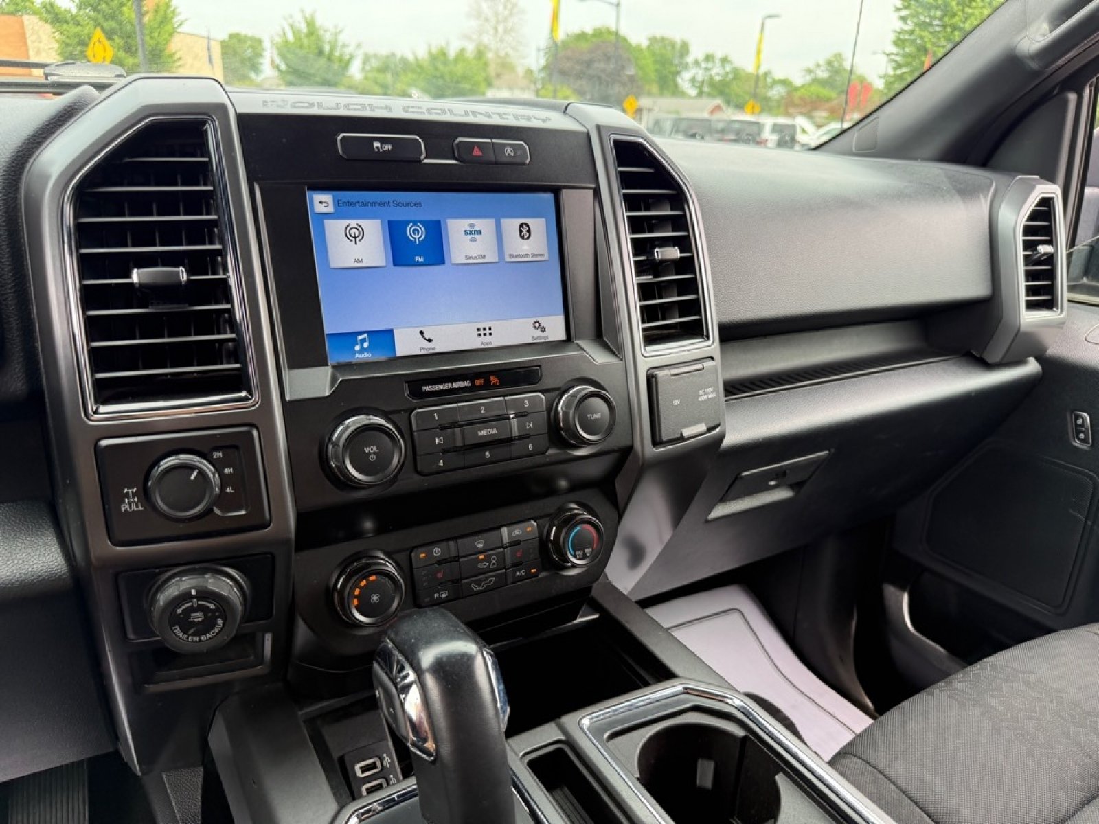 Used 2019 Ford F150 XLT w/ Equipment Group 302A Luxury AWD/4WD image 11