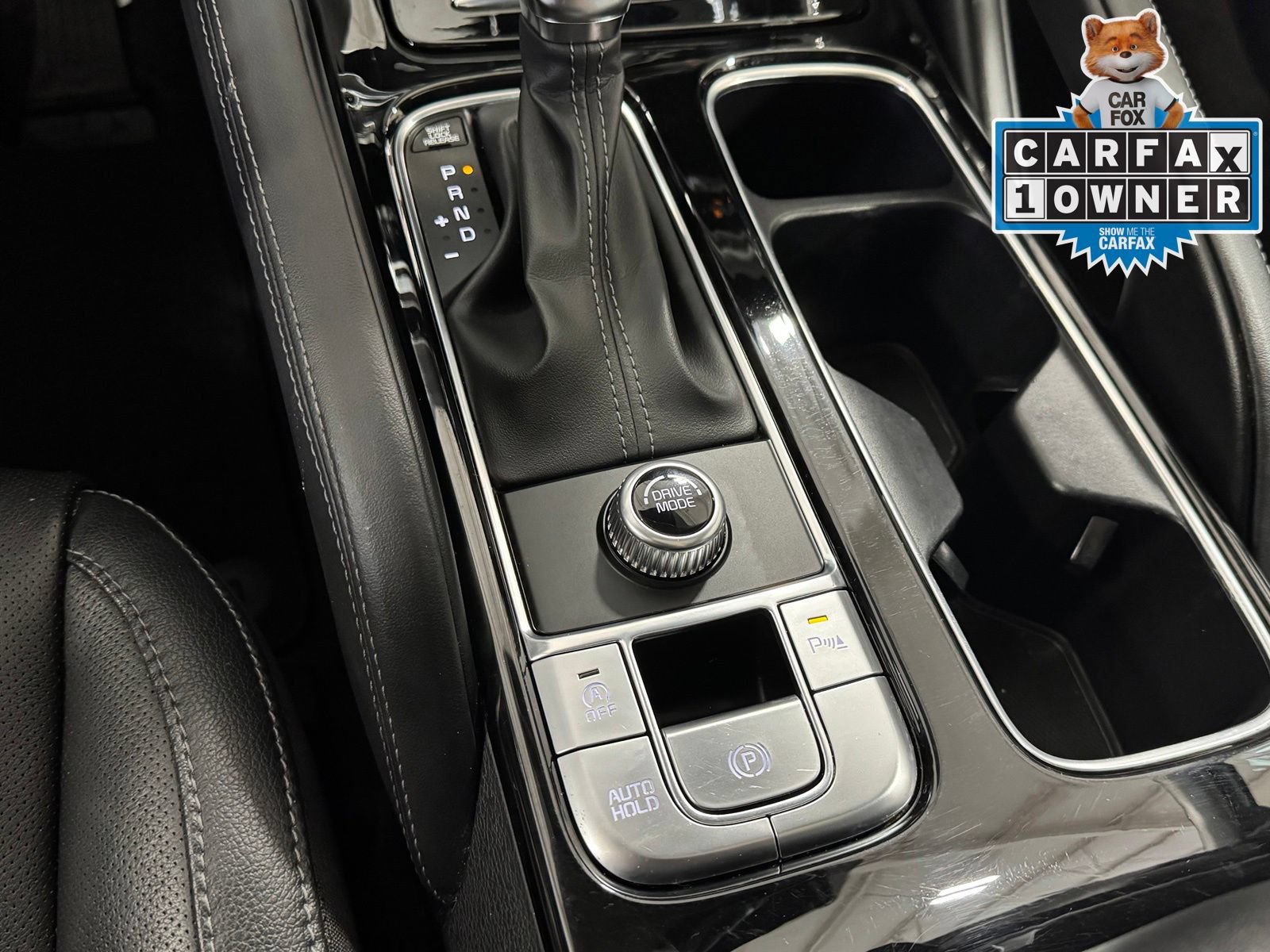 Used 2023 Kia Telluride EX w/ EX Captain's Chair Package FWD image 26