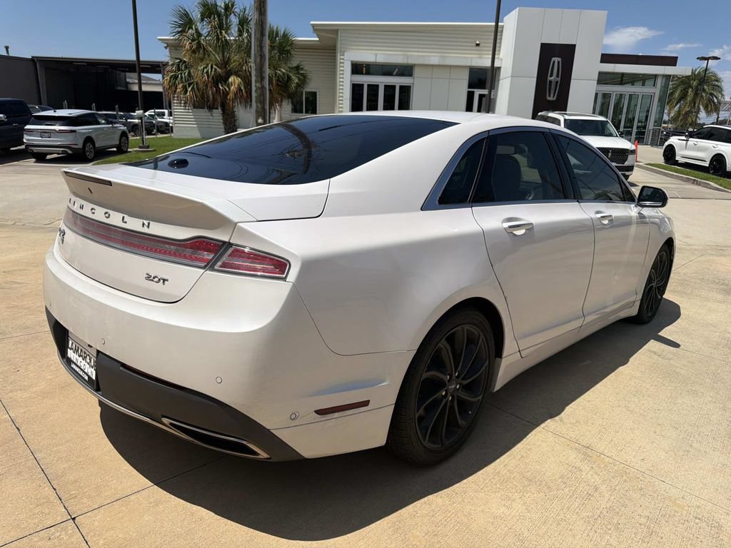 Used 2020 Lincoln MKZ Reserve w/ Monochromatic Package FWD image 9