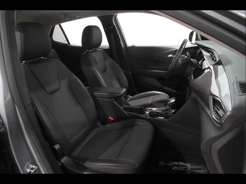 Used 2023 Buick Encore GX Select FWD image 16