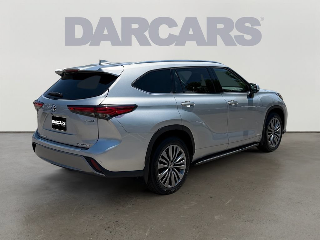 Used 2023 Toyota Highlander Platinum AWD/4WD image 7