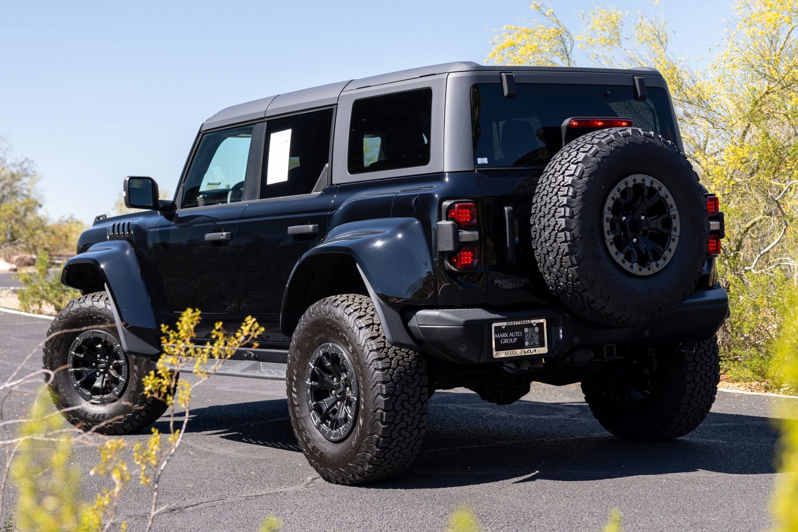 Used 2024 Ford Bronco Raptor w/ Interior Carbon Fiber Pack 6 AWD/4WD image 8