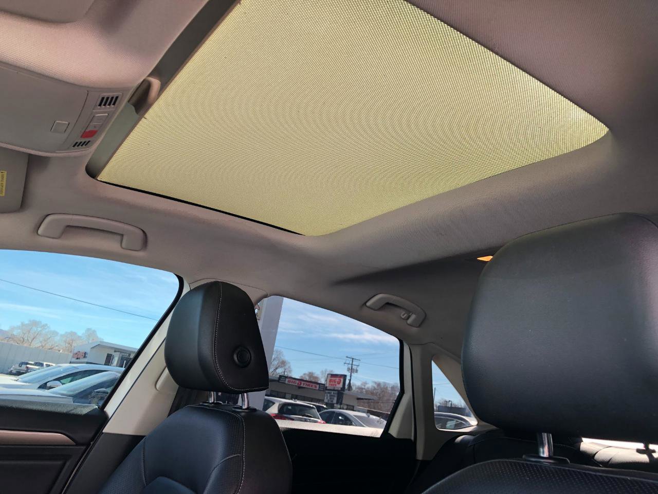 Used 2019 Volkswagen Jetta SEL Premium FWD image 12