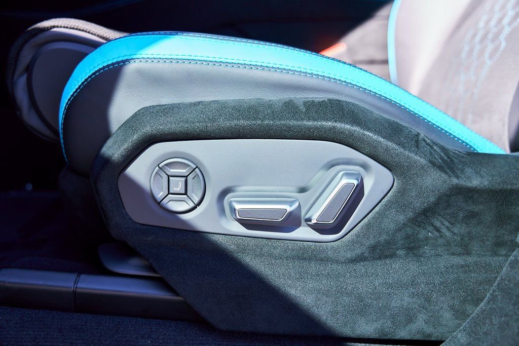 Used 2024 Lamborghini Urus Performante image 47