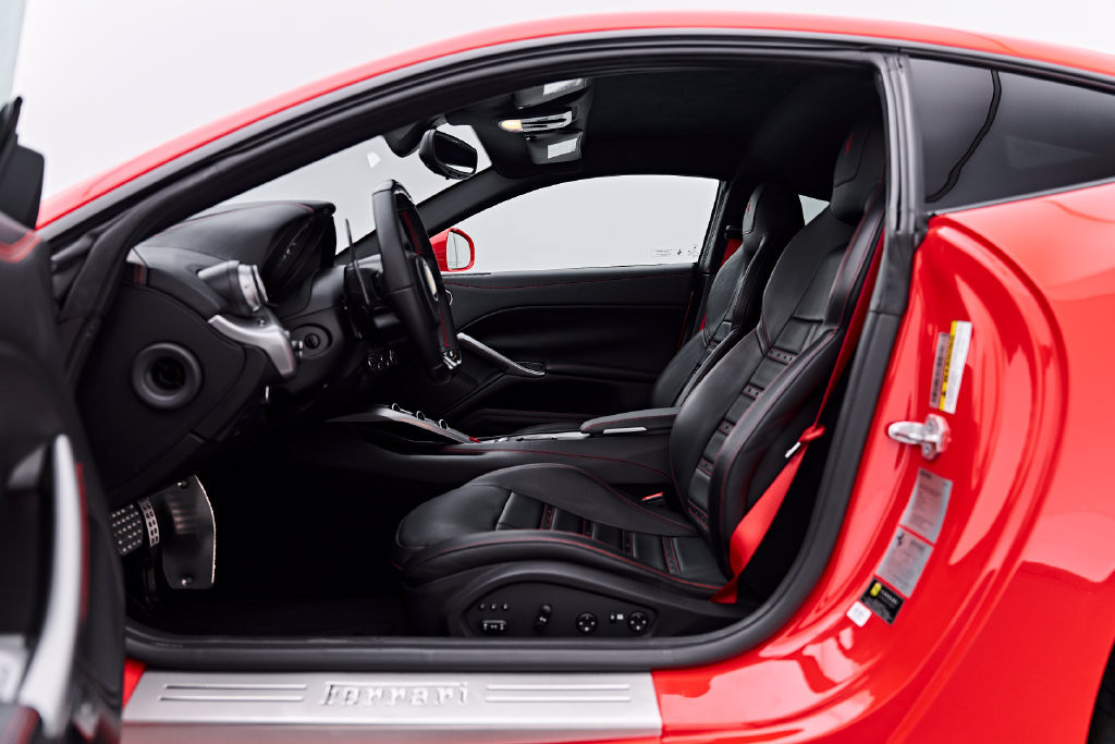 Used 2016 Ferrari F12 Berlinetta RWD image 46