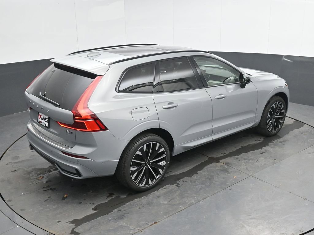 New 2026 Volvo XC60 B5 Ultra w/ Protection Package Premier image 26