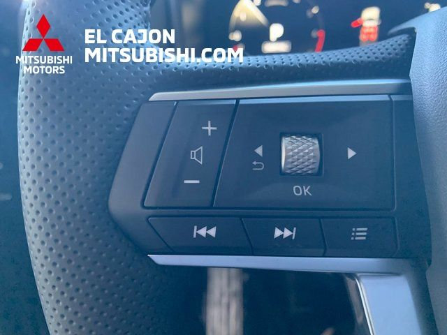 New 2026 Mitsubishi Outlander SEL FWD image 18