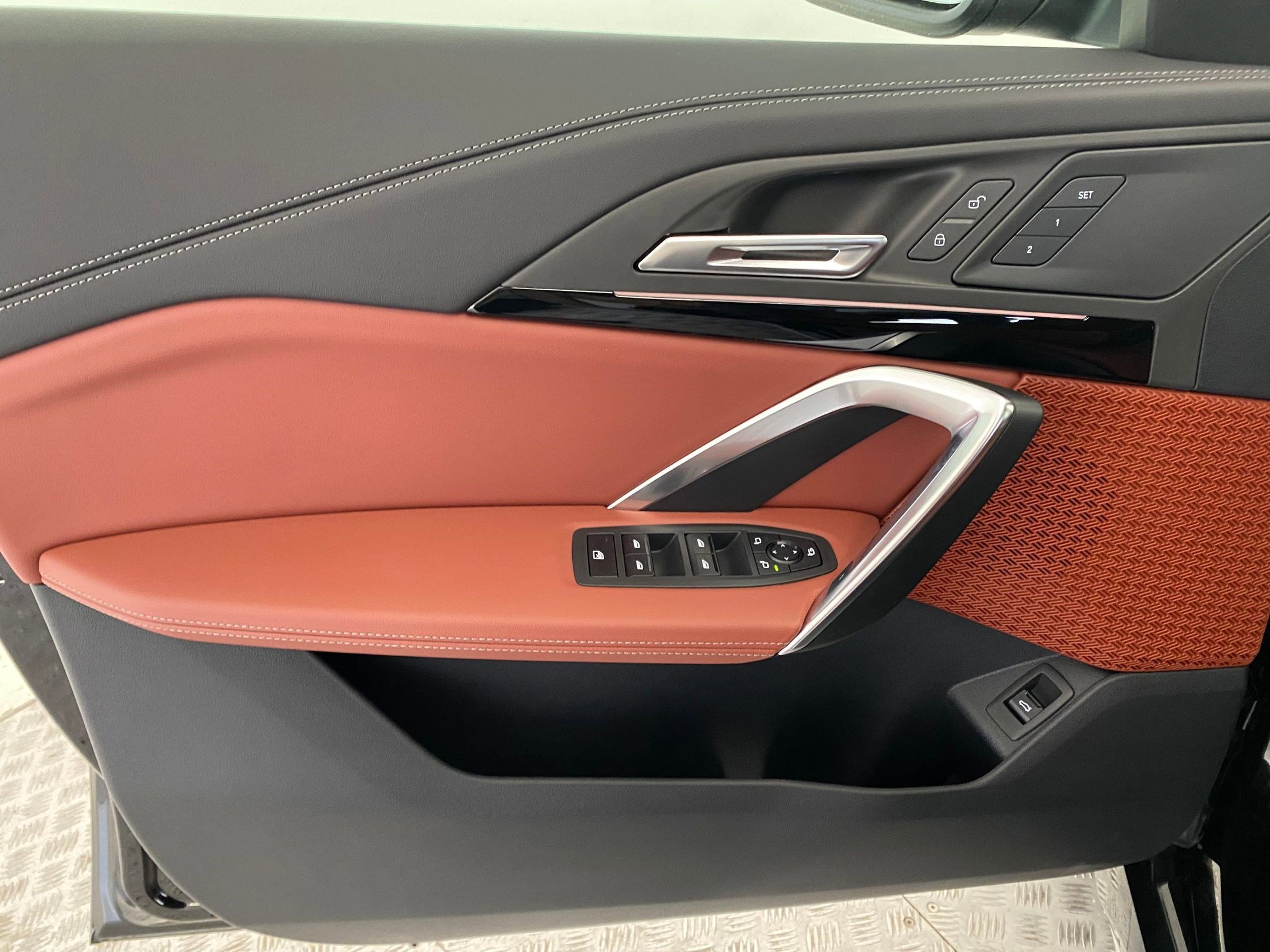 New 2026 BMW X1 xDrive28i w/ Convenience Package image 12