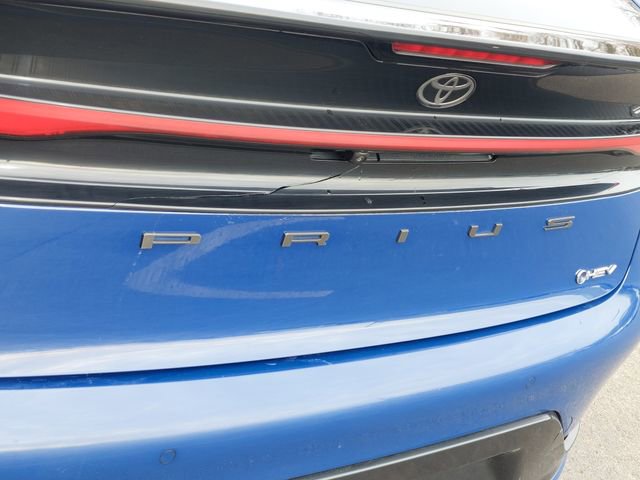 Used 2023 Toyota Prius XLE image 40