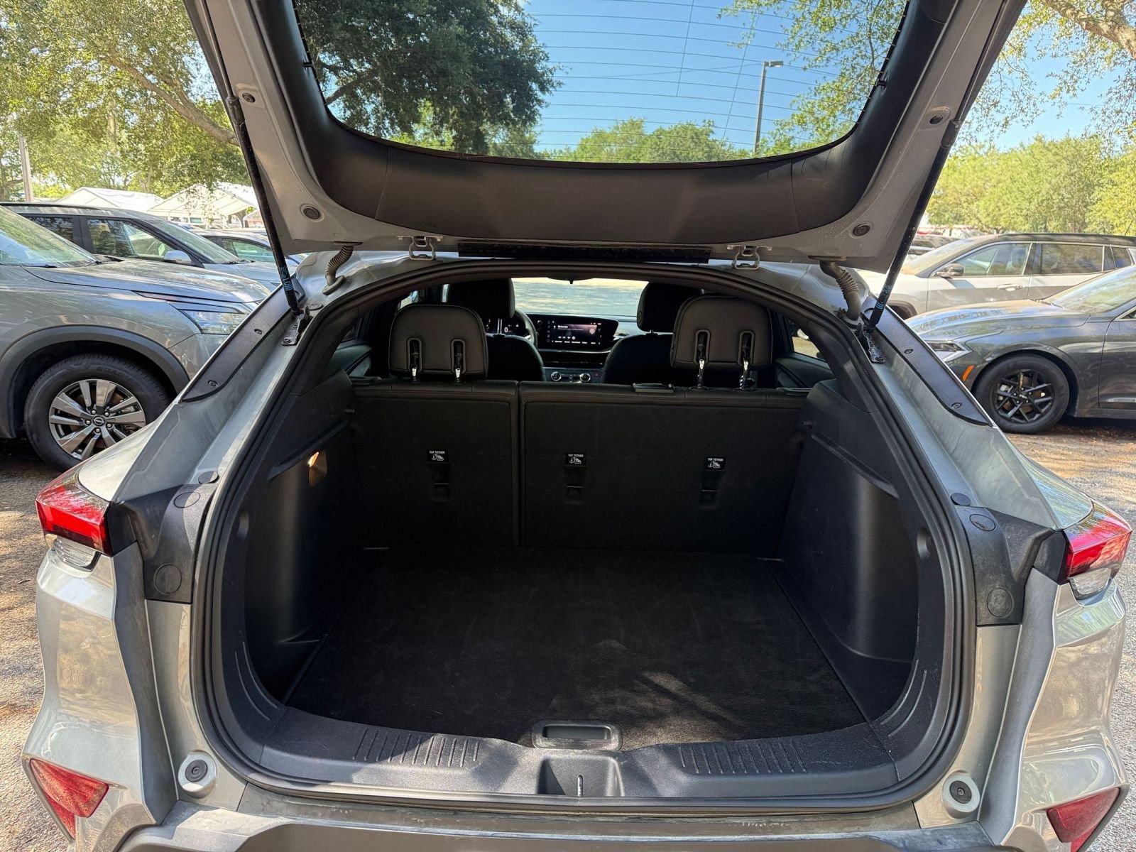 Used 2025 Buick Envista Preferred image 28