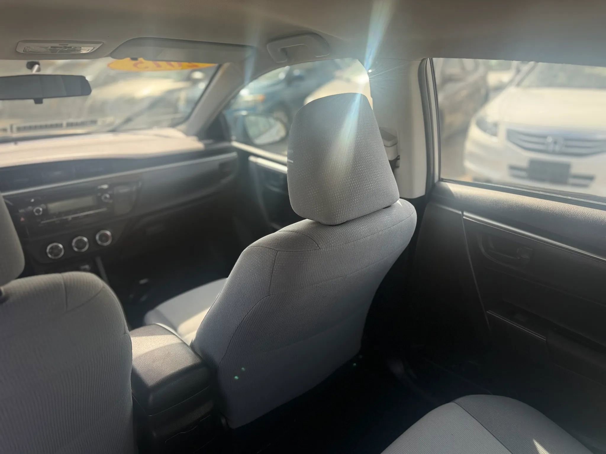 Used 2015 Toyota Corolla L image 20