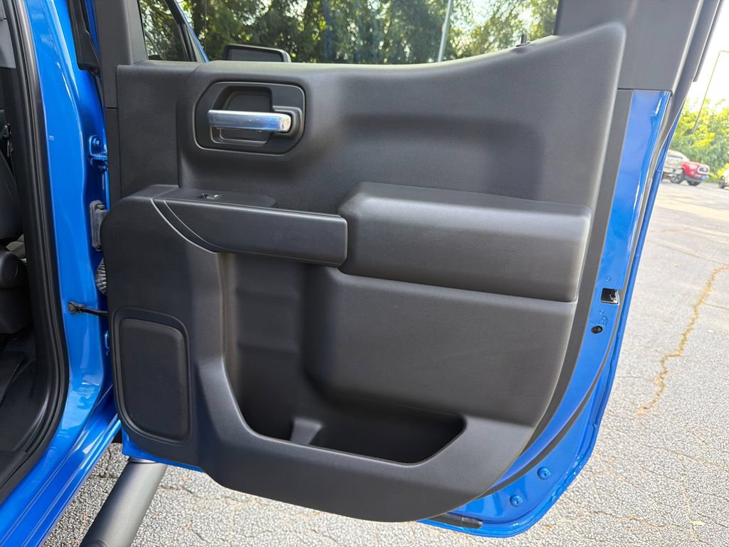 Used 2025 Chevrolet Silverado 1500 Custom RWD image 16