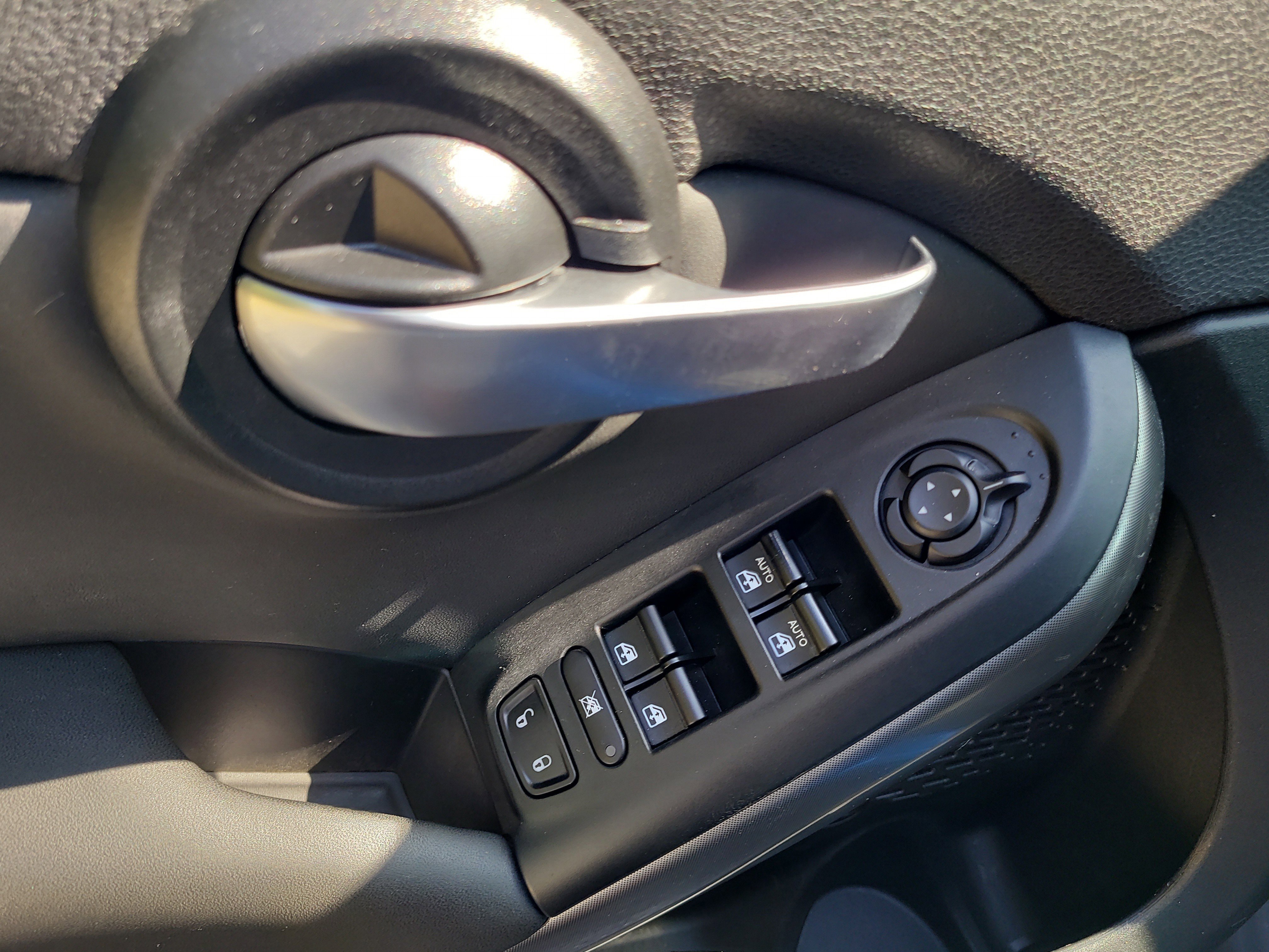 Used 2023 FIAT 500X Pop w/ Comfort Group image 18