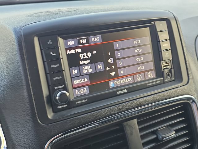 Used 2020 Dodge Grand Caravan SXT FWD image 23