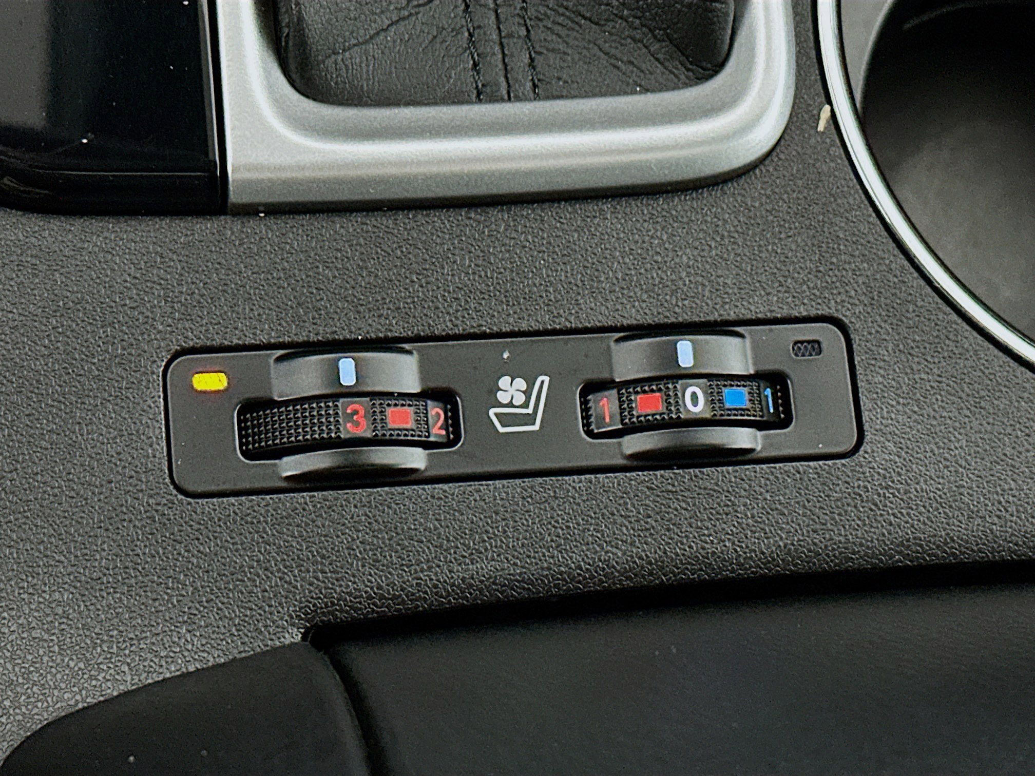 Used 2017 Toyota Highlander Limited image 20