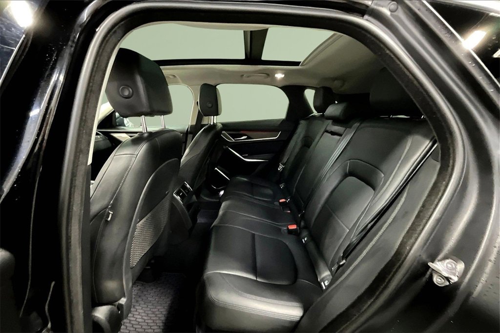 Used 2021 Jaguar F-PACE image 21