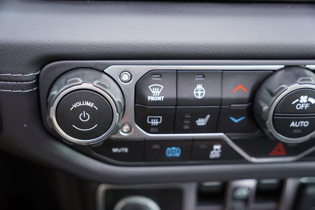 Certified 2025 Jeep Wrangler Unlimited Rubicon 4xe w/ Safety Group image 29