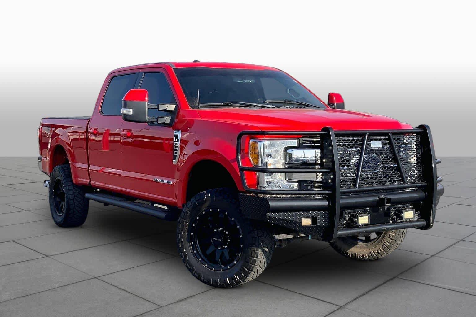 Used 2017 Ford F250 Lariat w/ Lariat Value Package AWD/4WD image 3