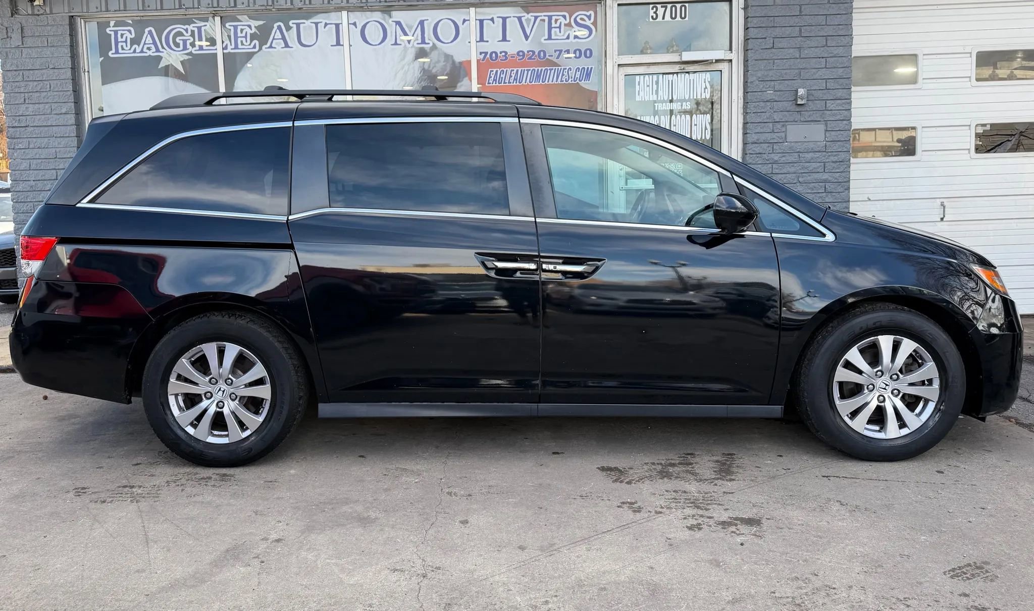 Used 2016 Honda Odyssey EX-L image 2