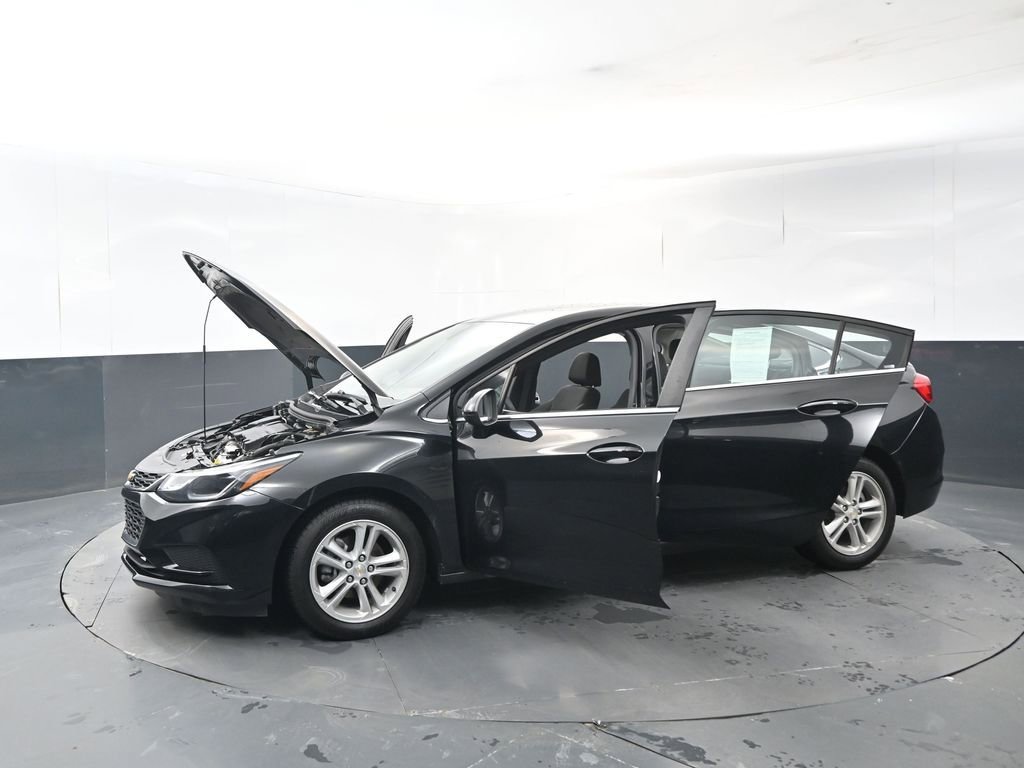 Used 2018 Chevrolet Cruze LT w/ LT True North Edition image 31