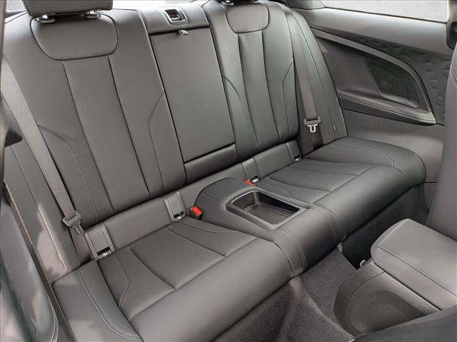 Used 2025 BMW 230i Coupe w/ M Sport Package image 20