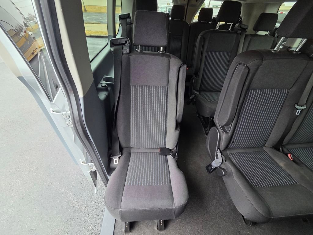 Used 2019 Ford Transit 350 XLT image 34