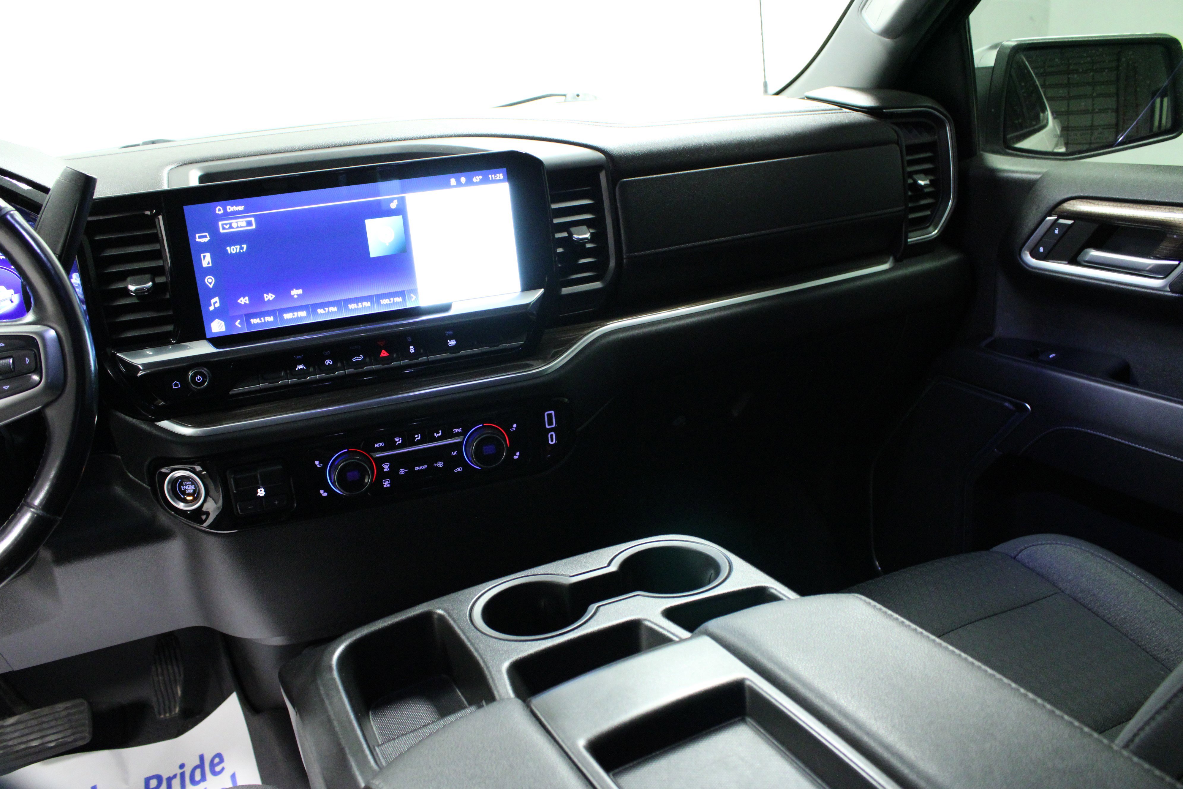 Used 2023 Chevrolet Silverado 1500 LT w/ Protection Package image 19