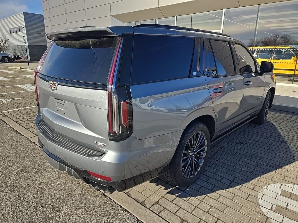 Used 2023 Cadillac Escalade V image 5