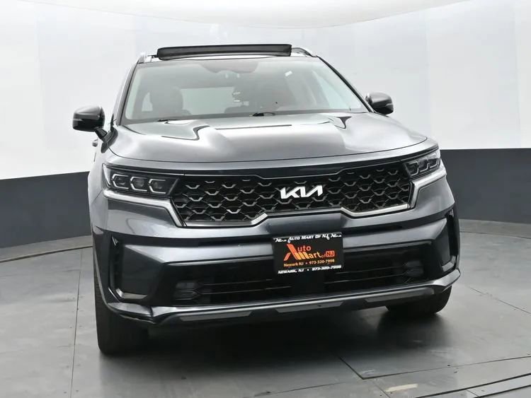 Used 2022 Kia Sorento SX AWD/4WD image 3
