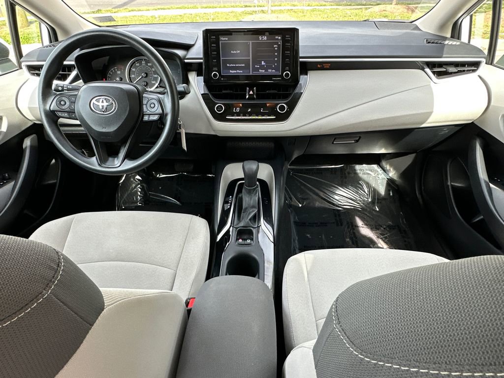 Used 2022 Toyota Corolla LE FWD image 11