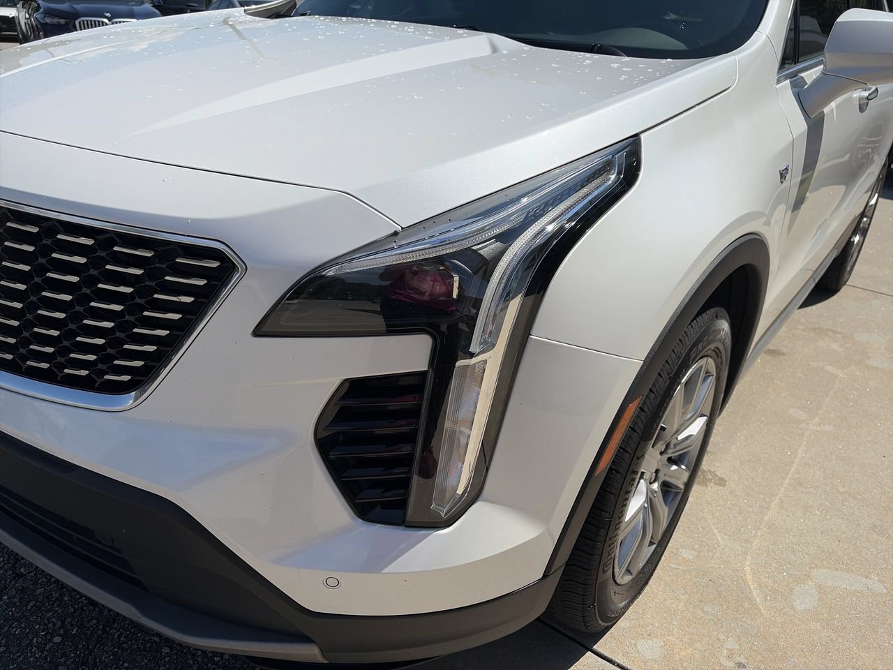 Used 2021 Cadillac XT4 Premium Luxury FWD image 11