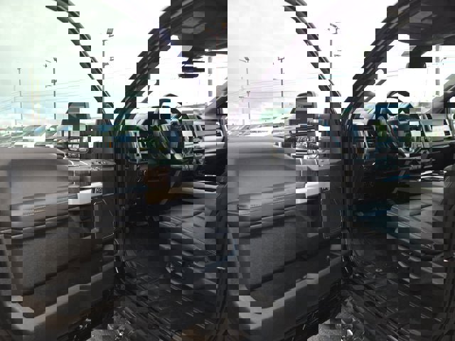 Used 2020 Ford F350 Lariat w/ Lariat Ultimate Package image 7