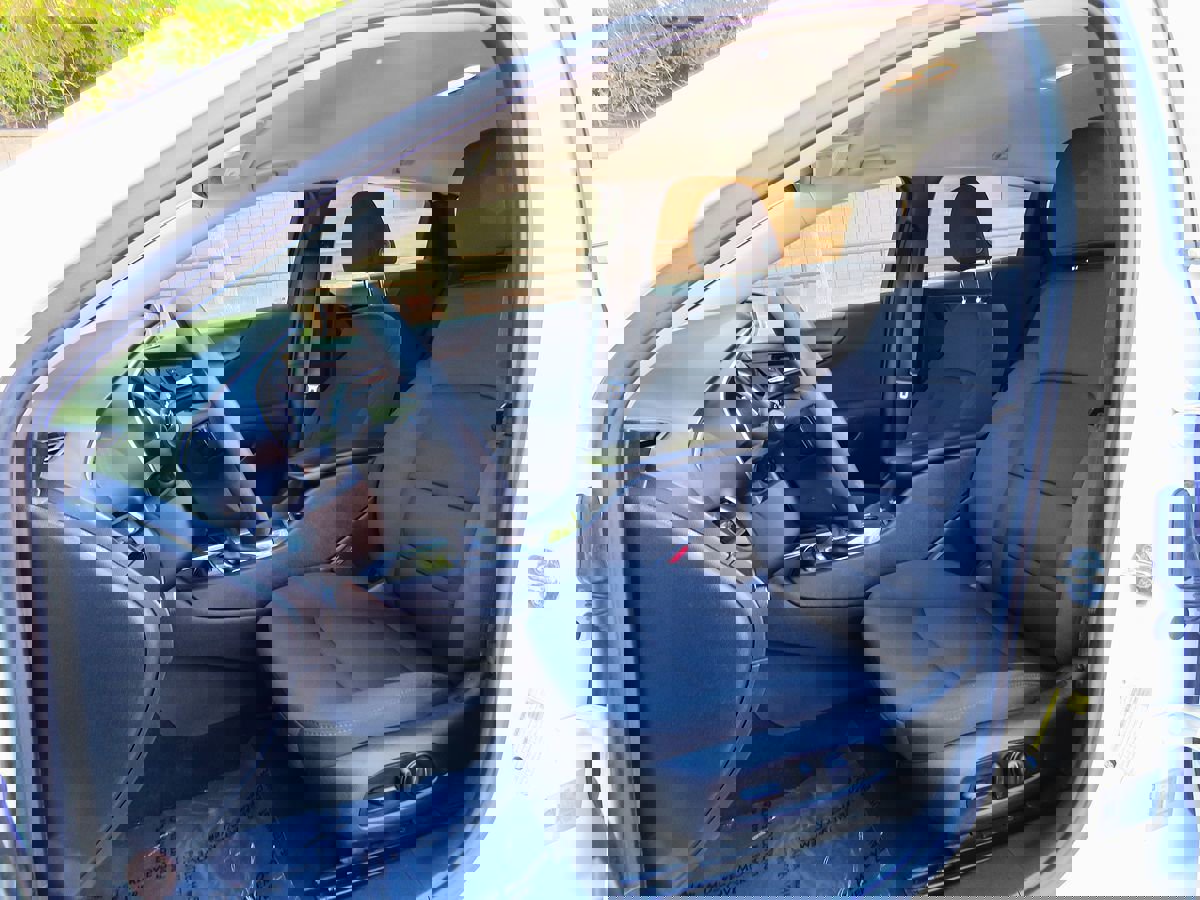 Used 2021 Chevrolet Malibu LT image 21