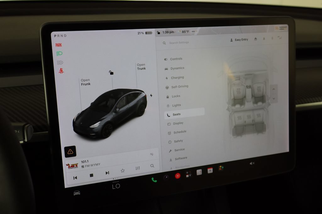 Used 2021 Tesla Model Y Long Range AWD/4WD image 32