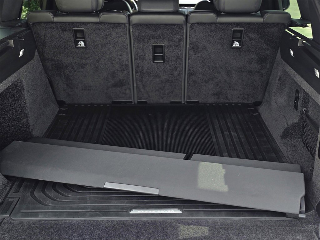 Used 2023 Land Rover Range Rover SE image 11