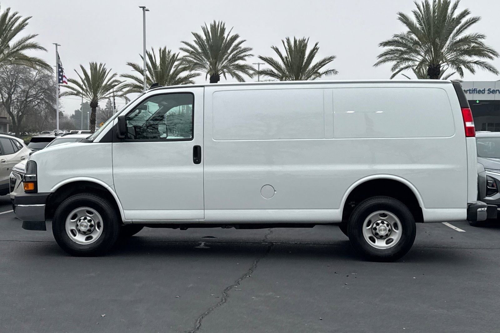 Used 2024 Chevrolet Express 2500 w/ Driver Convenience Package image 6