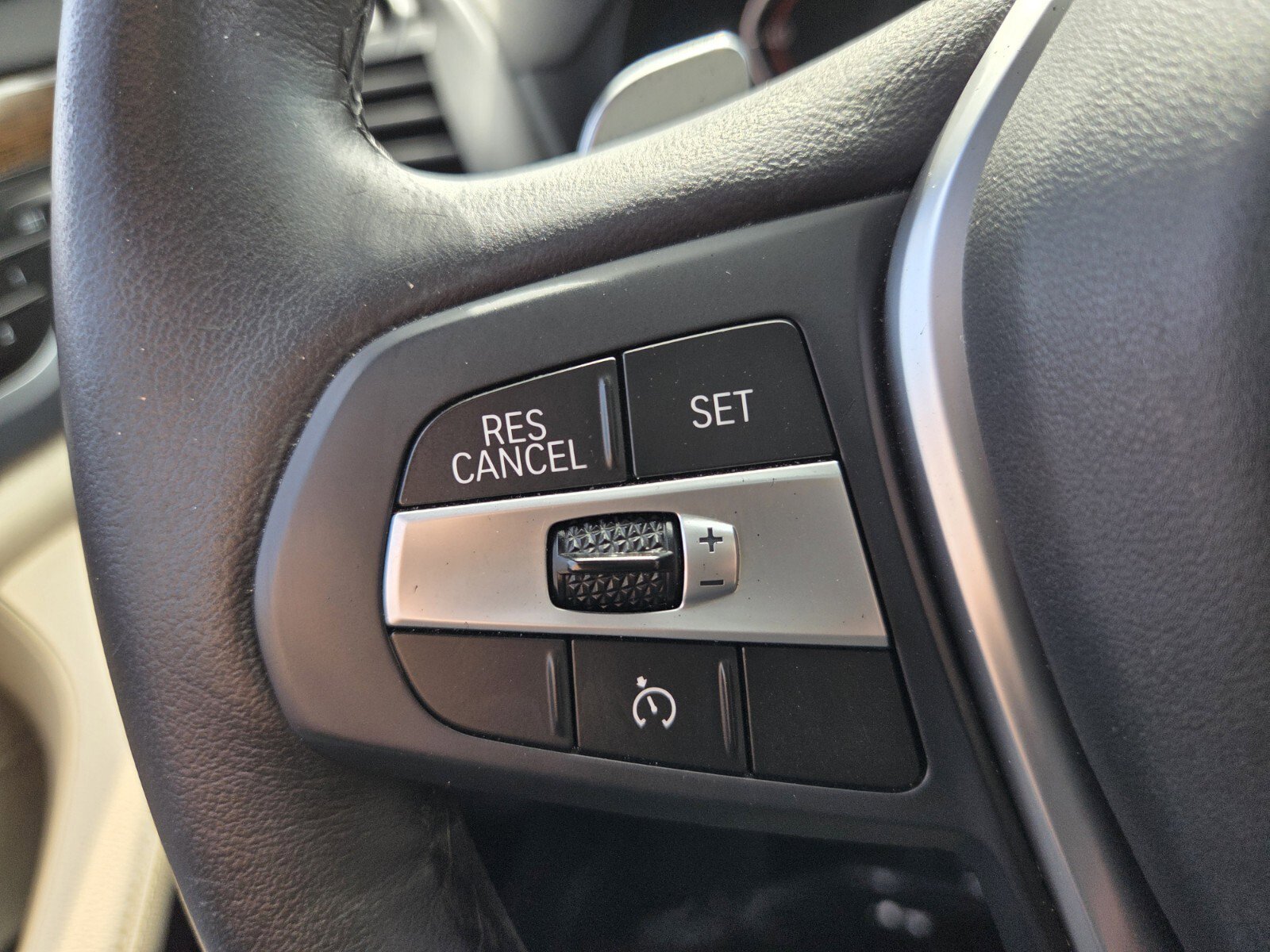 Used 2020 BMW X4 xDrive30i w/ Convenience Package image 29