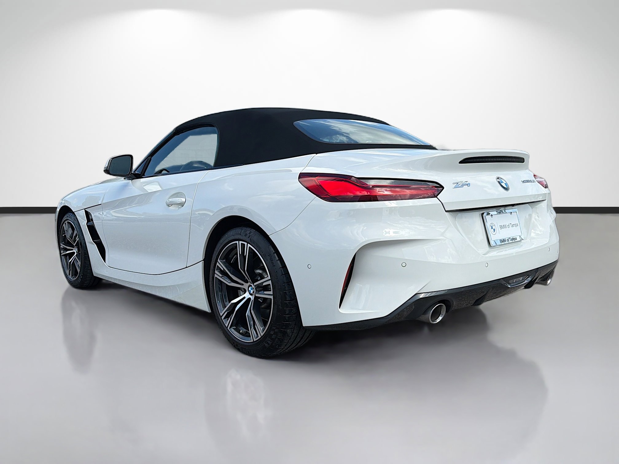 Certified 2023 BMW Z4 sDrive30i w/ Premium Package image 5