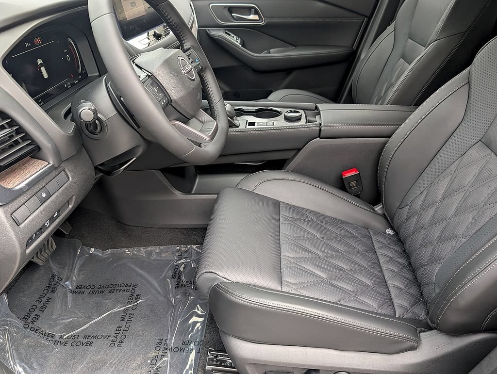 New 2026 Nissan Rogue Platinum AWD/4WD image 10