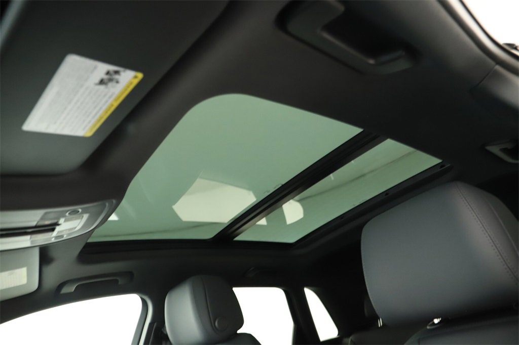 New 2025 Audi Q3 2.0T Premium image 25