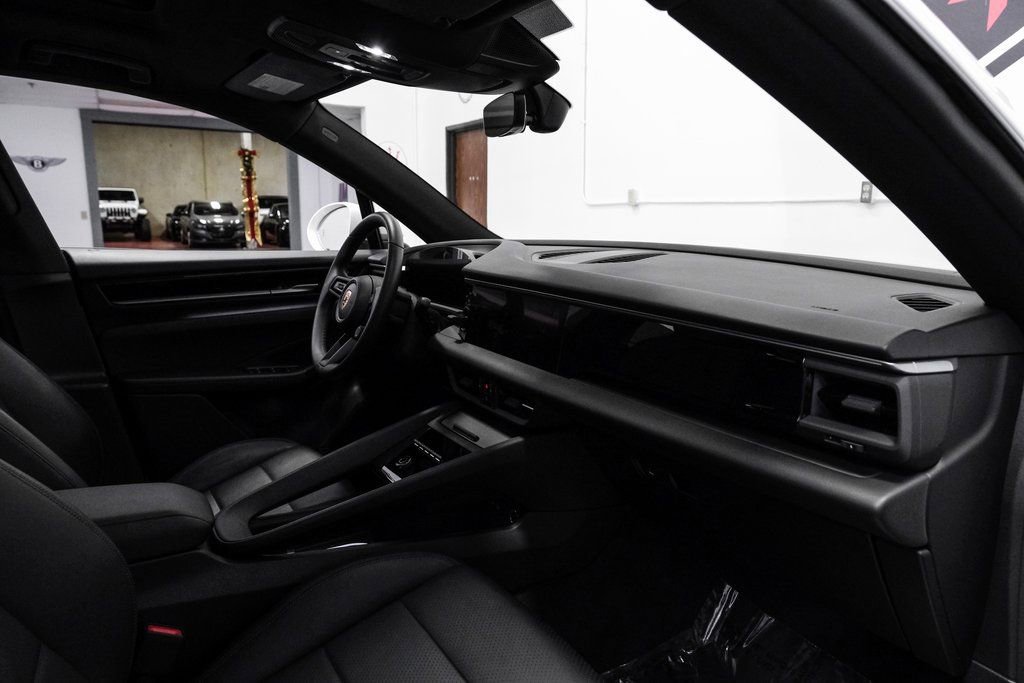 Used 2024 Porsche Macan 4 Electric image 19