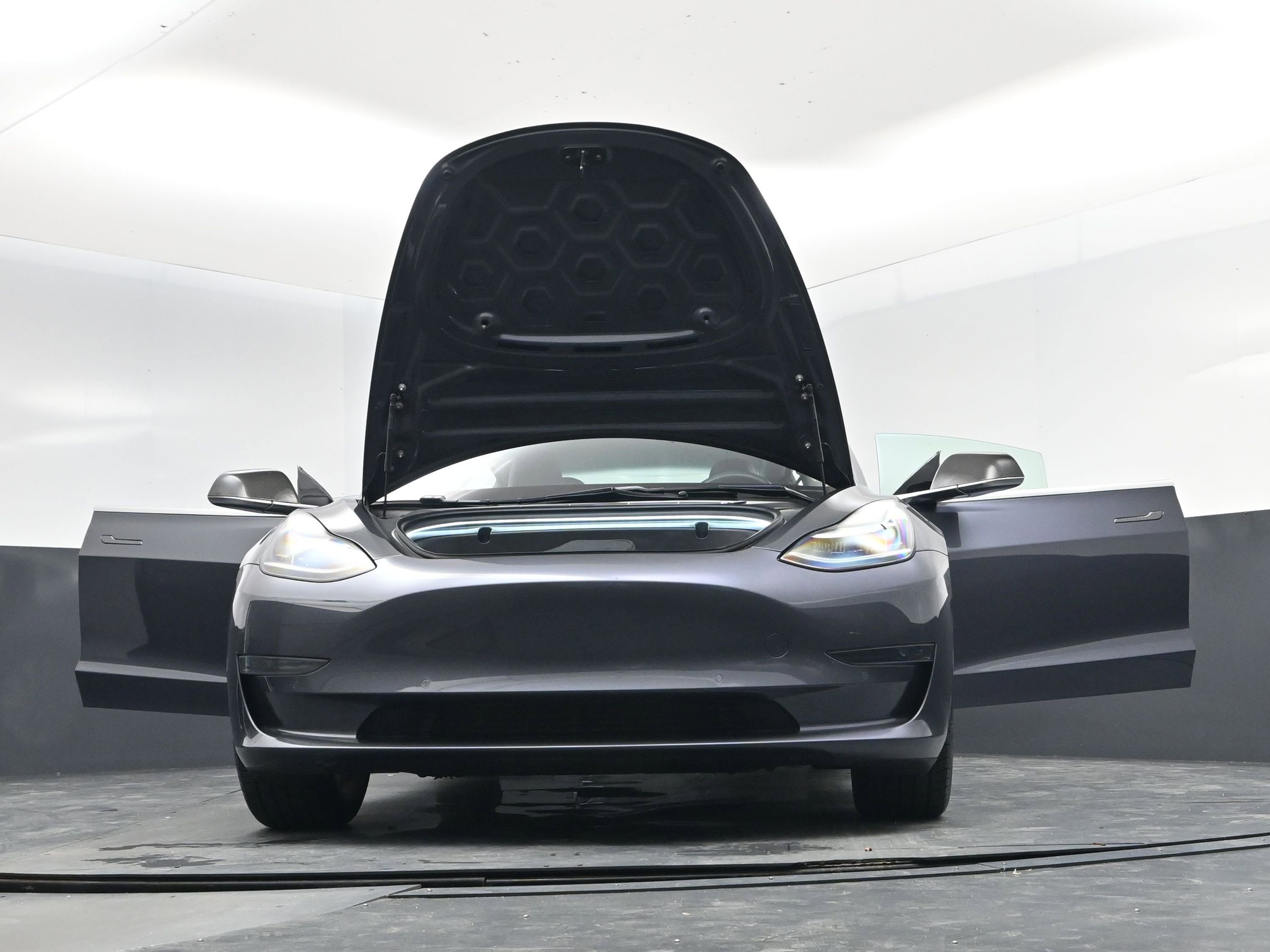 Used 2020 Tesla Model 3 Standard Range image 23