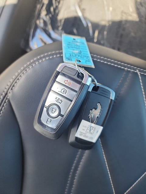 Used 2025 Ford Mustang Mach-E Select RWD image 31
