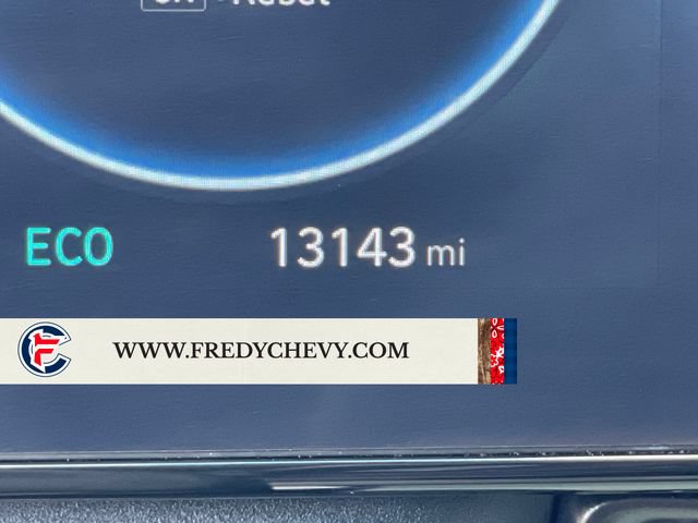 Used 2025 Hyundai Elantra Limited FWD image 16