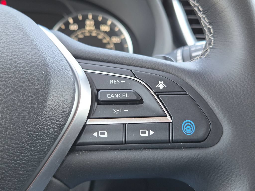 Used 2025 INFINITI QX50 Luxe AWD/4WD image 19