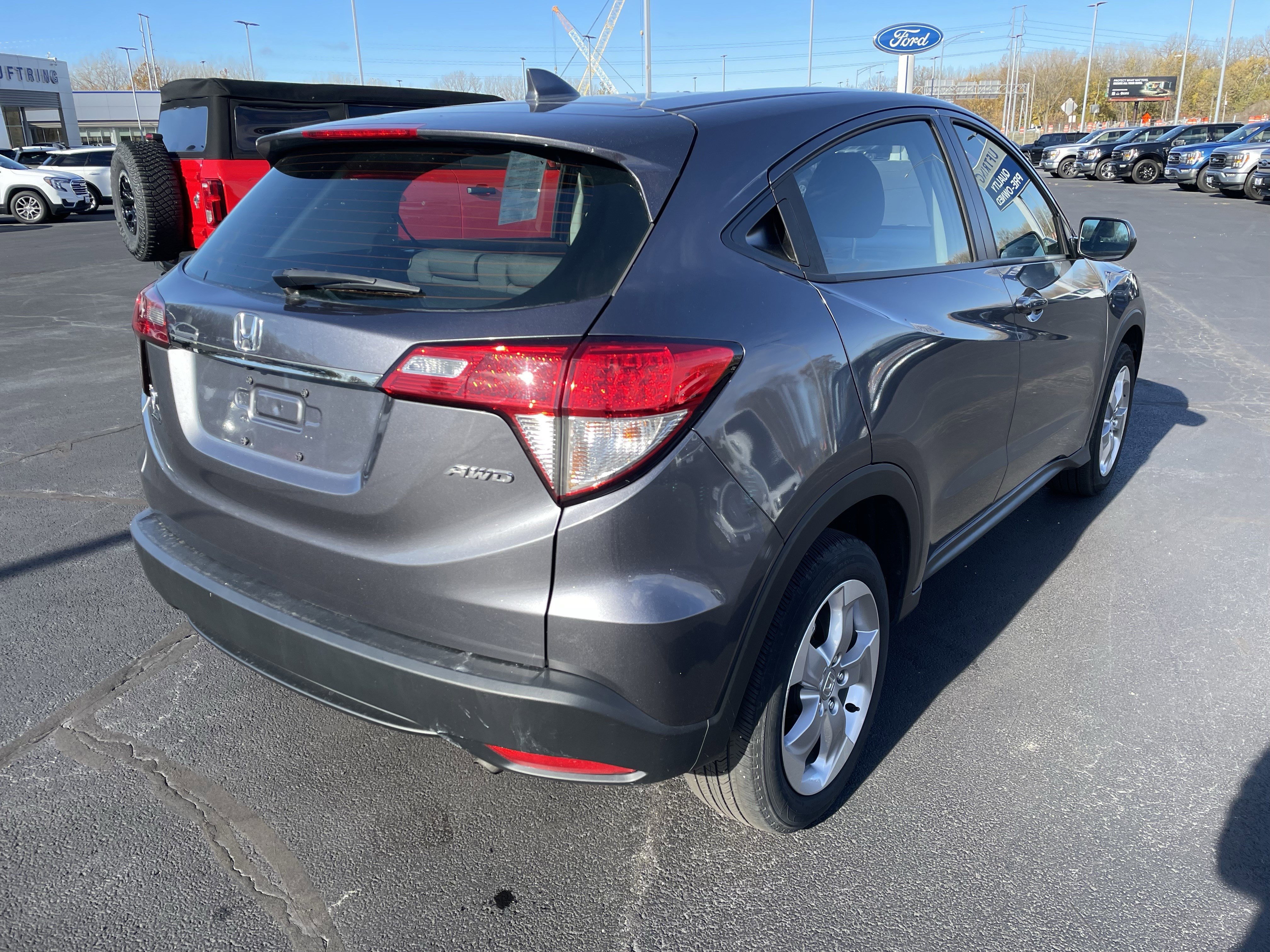 Used 2021 Honda HR-V LX image 7