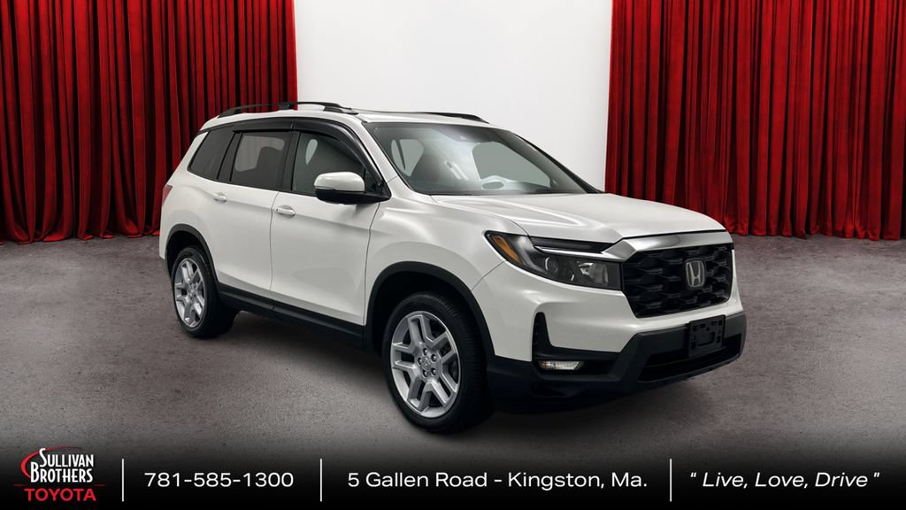 Used 2025 Honda Passport EX-L image 3