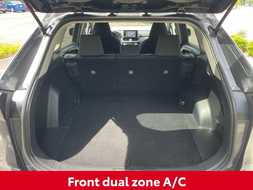Used 2024 Toyota RAV4 XLE FWD image 16