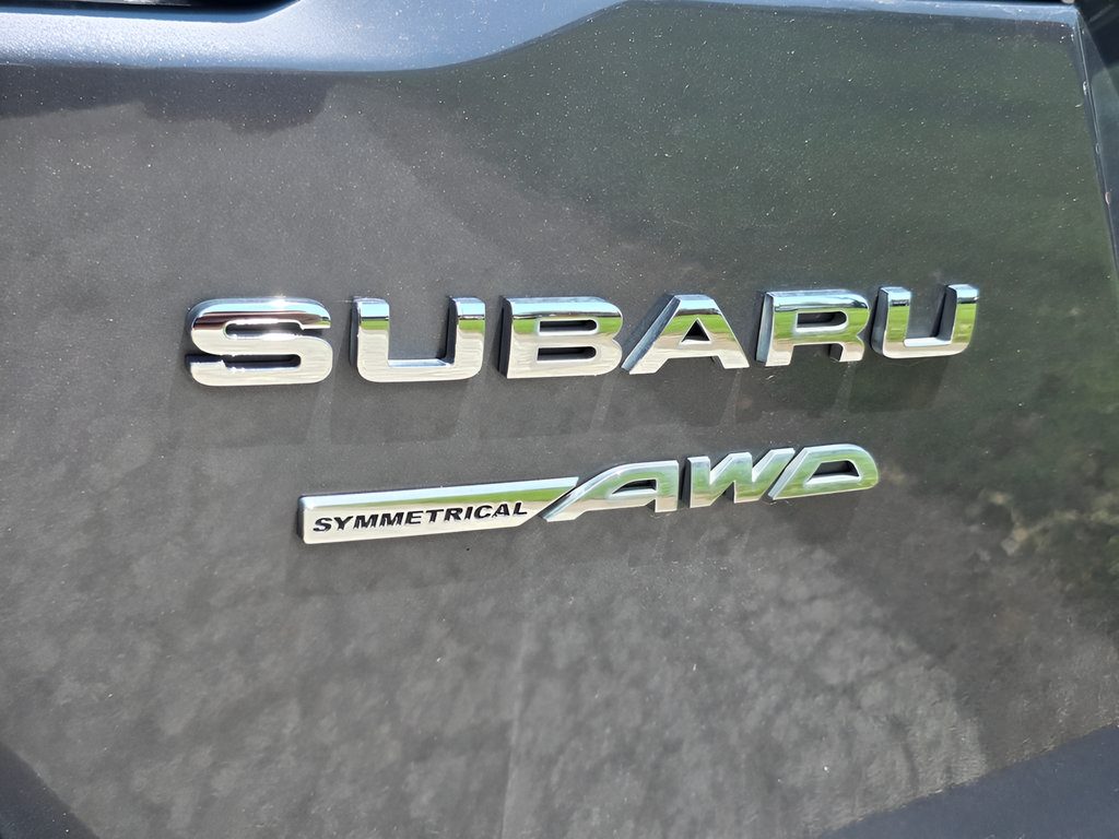 Used 2025 Subaru Outback Premium AWD/4WD image 12